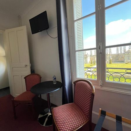 Hostellerie Le Griffon Blérancourt Buitenkant foto